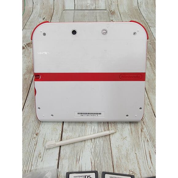 Nintendo 2DS Red/White Handheld Gaming System Console Tested W/Charger & 5 Games - Picture 2 of 9